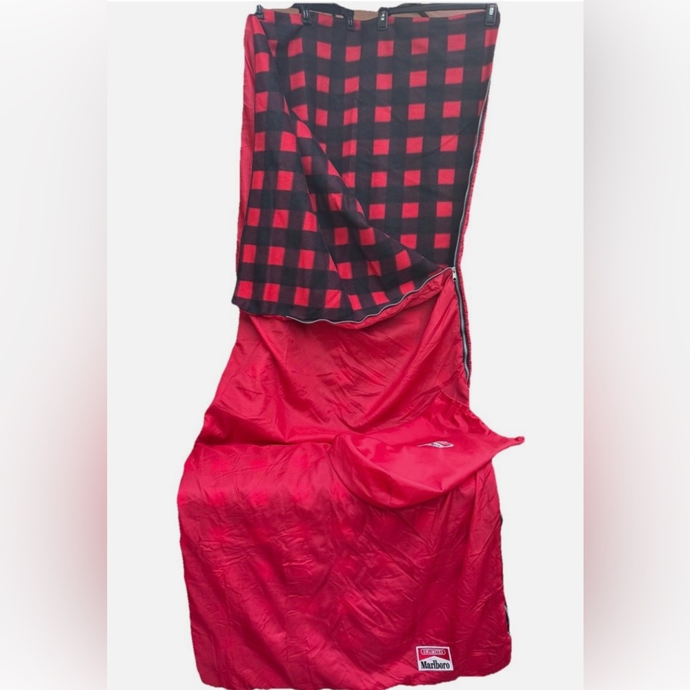 Marlboro sleeping‎ bag vintage like new condition